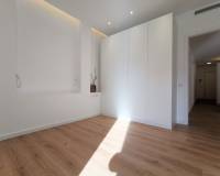 Sale - Apartment/Flat - Barcelona  - Barcelona