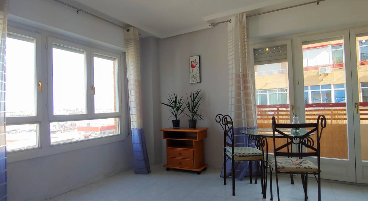 Sale - Apartment/Flat - Torrevieja - Centro