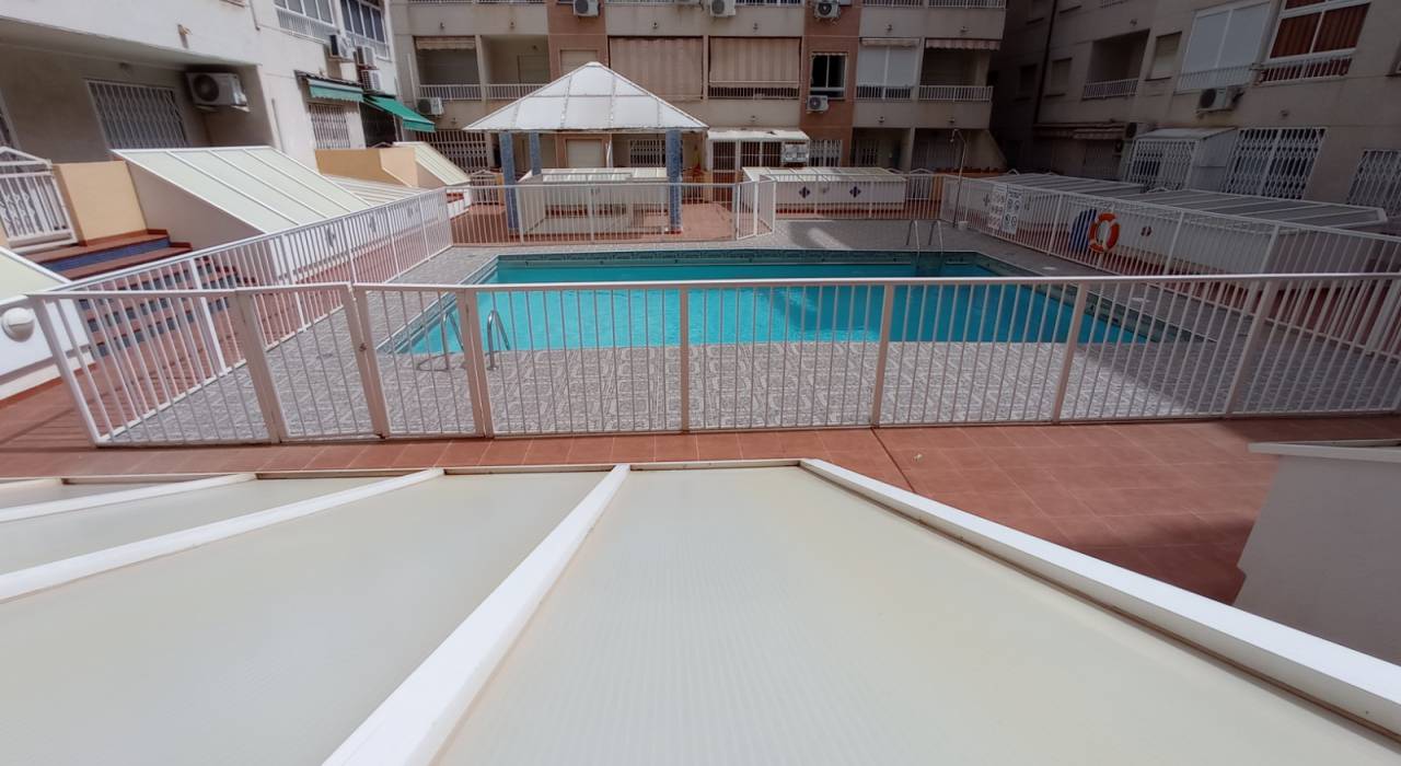 Sale - Apartment/Flat - Torrevieja - Playa de los Locos