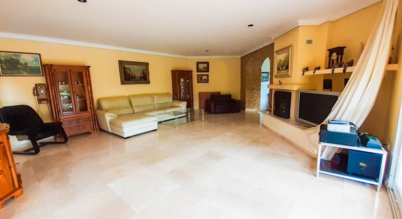 Sale - Villa - Marbella