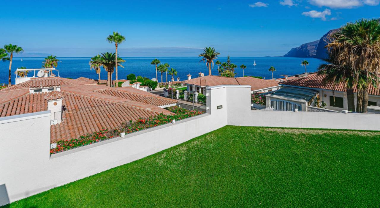 Sale - Villa - Tenerife - Los Gigantes