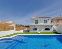 Sale - Villa - Torrevieja - Los Balcones