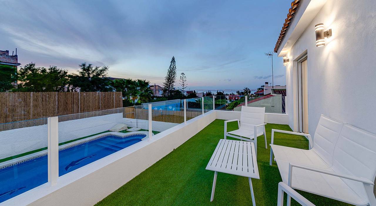 Sale - Villa - Torrevieja - Los Balcones