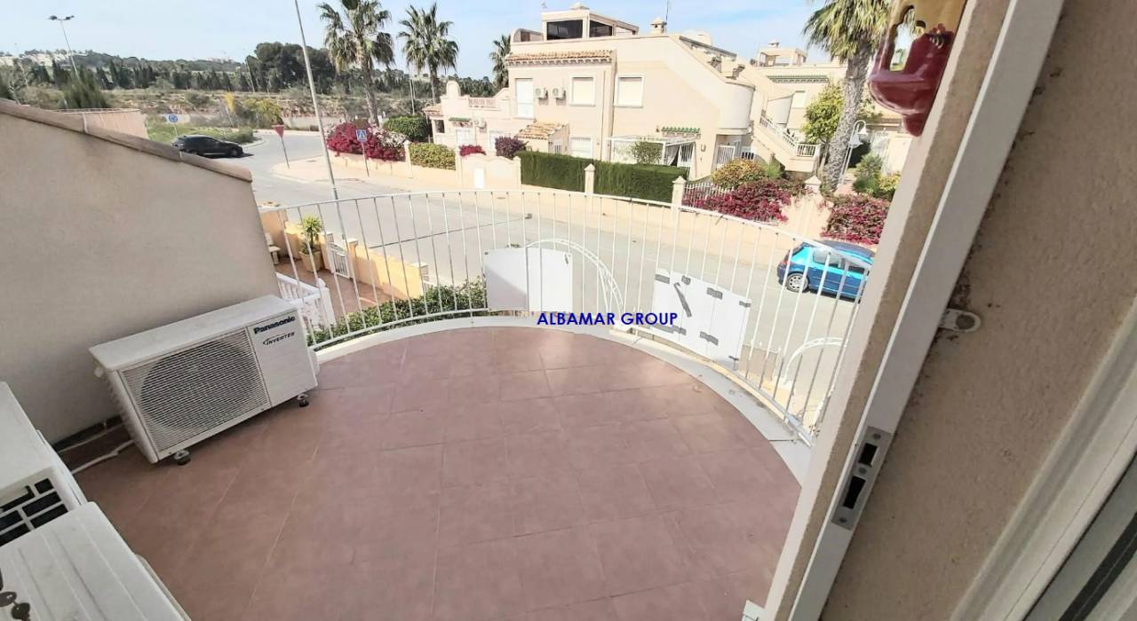 Salg - Chalet - Orihuela Costa - Villamartin