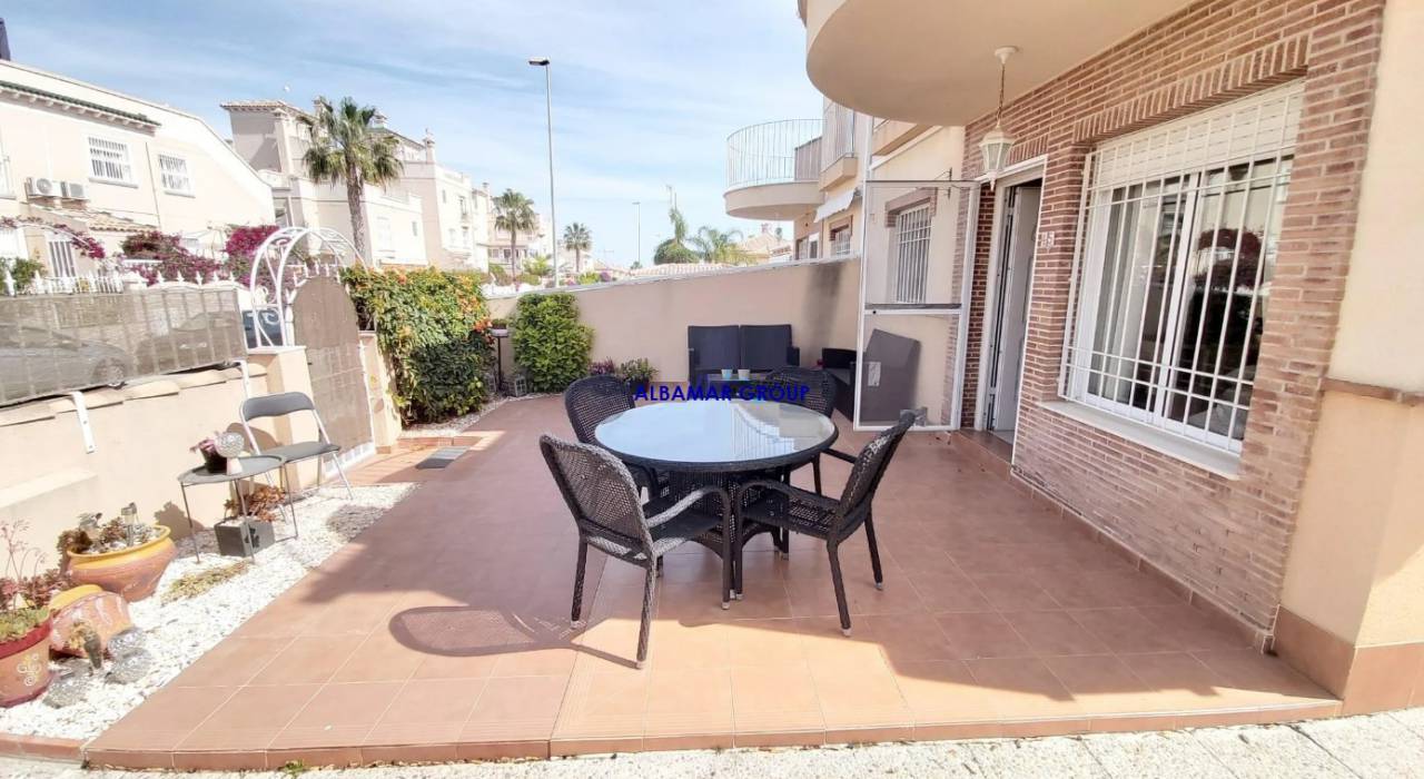 Venta - Chalet - Orihuela Costa - Villamartin