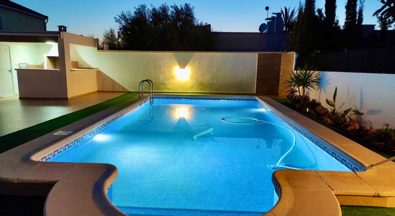 Venta - Chalet - Torrevieja - La Torreta