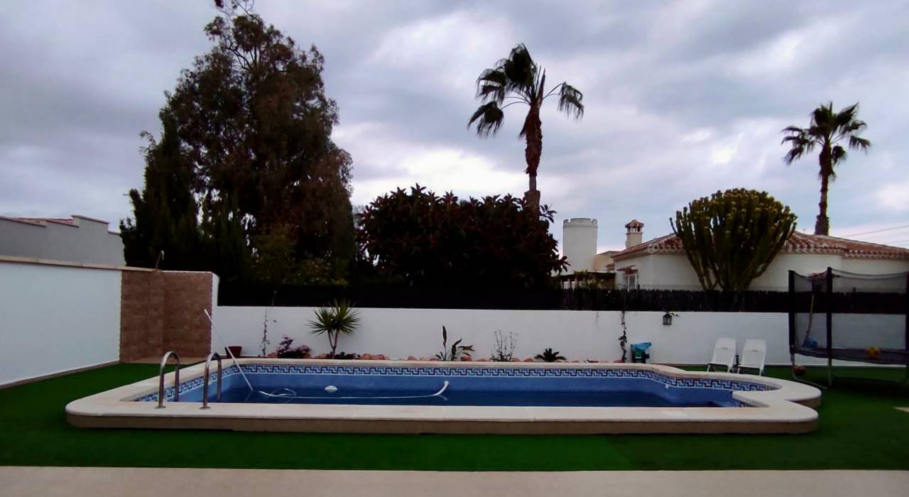 Venta - Chalet - Torrevieja - La Torreta