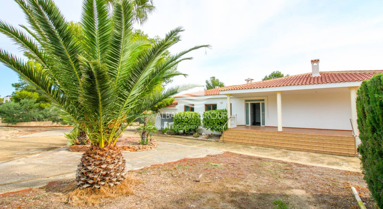 Venta - Villa - La Nucía