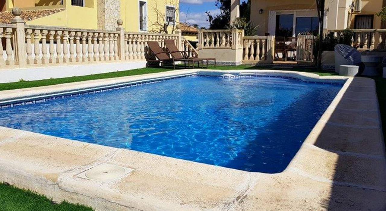 Venta - Villa - Torrevieja