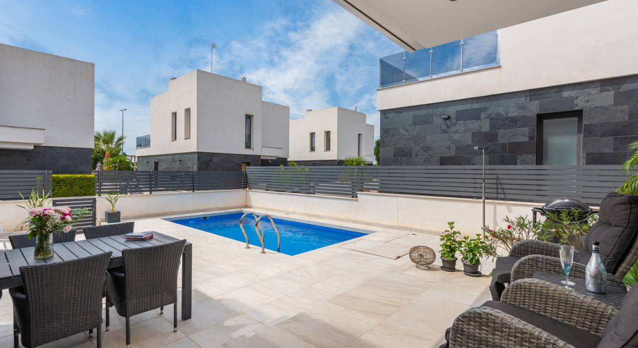 Vente - Villa - Guardamar del Segura - El Raso