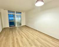 Alquiler a largo plazo - Apartamento/Piso - Barcelona  - Barcelona