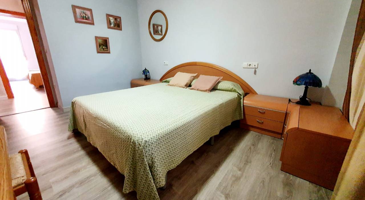 Alquiler a largo plazo - Apartamento/Piso - Denia