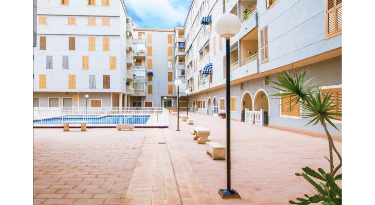 Alquiler a largo plazo - Apartamento/Piso - Torrevieja - La Rosaleda