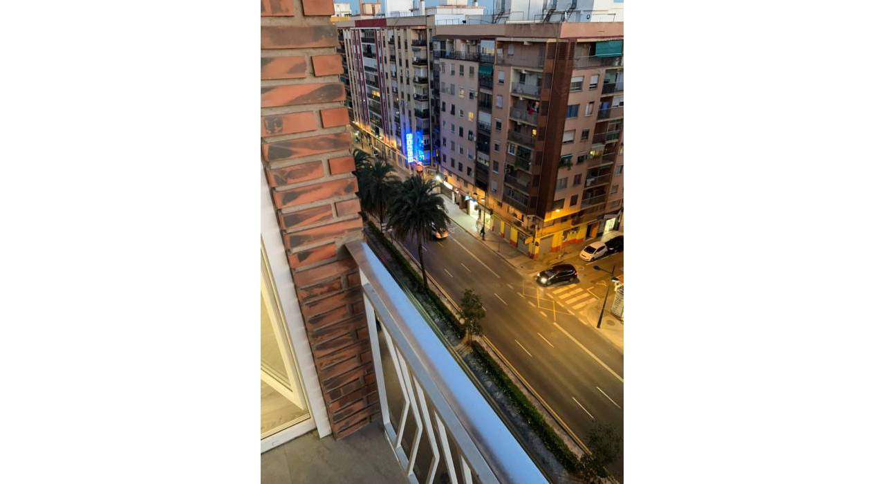 Alquiler a largo plazo - Apartamento/Piso - Valencia