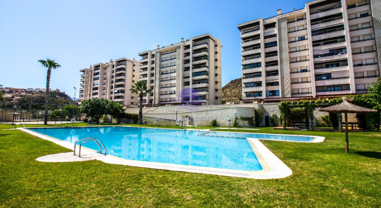 Alquiler a largo plazo - Apartamento / piso - Villajoyosa - Playa Paraíso