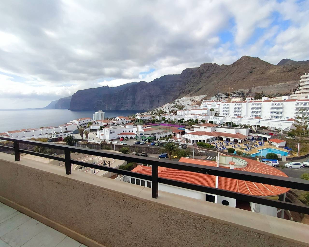 Апартамент - Вторичный рынок - Tenerife - Los Gigantes