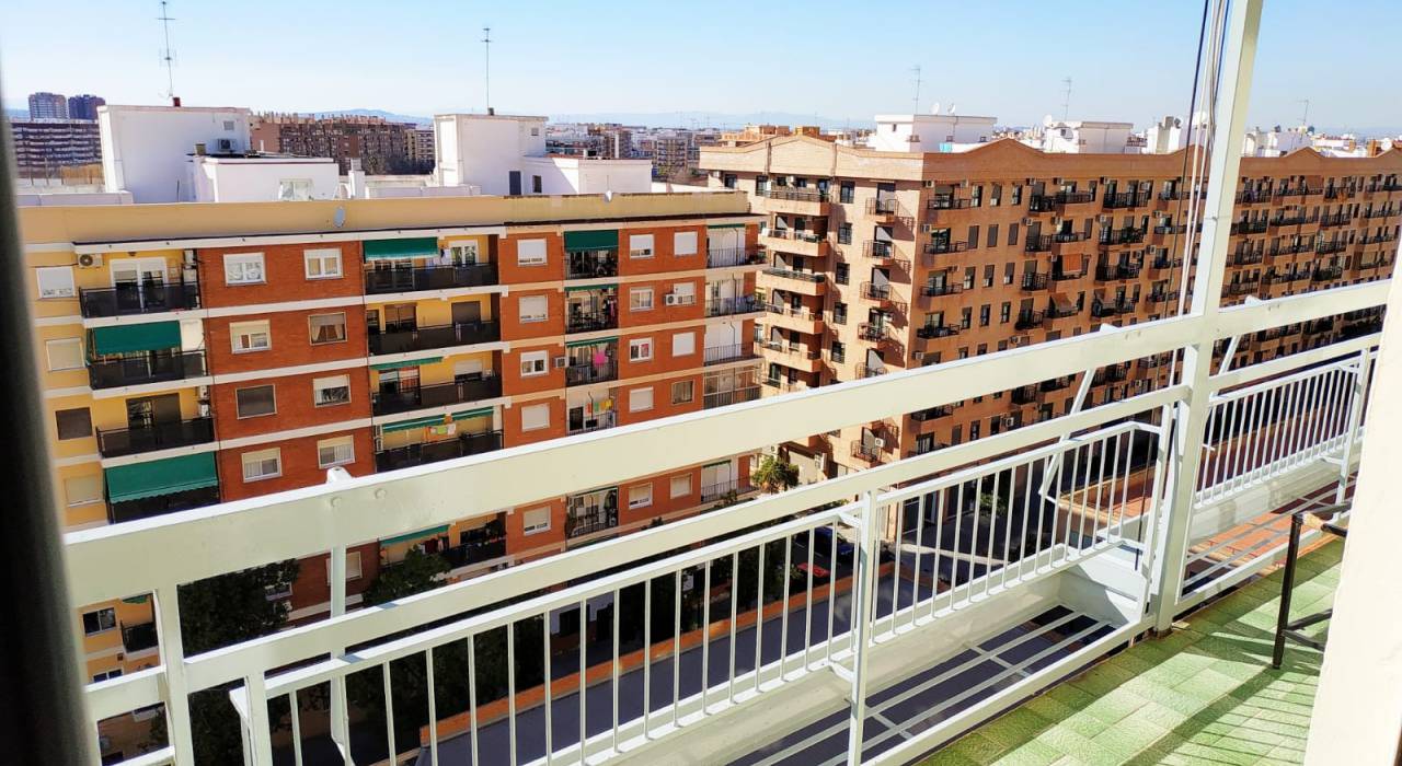 Долгосрочная аренда - Апартамент - Valencia - Quatre Carreres