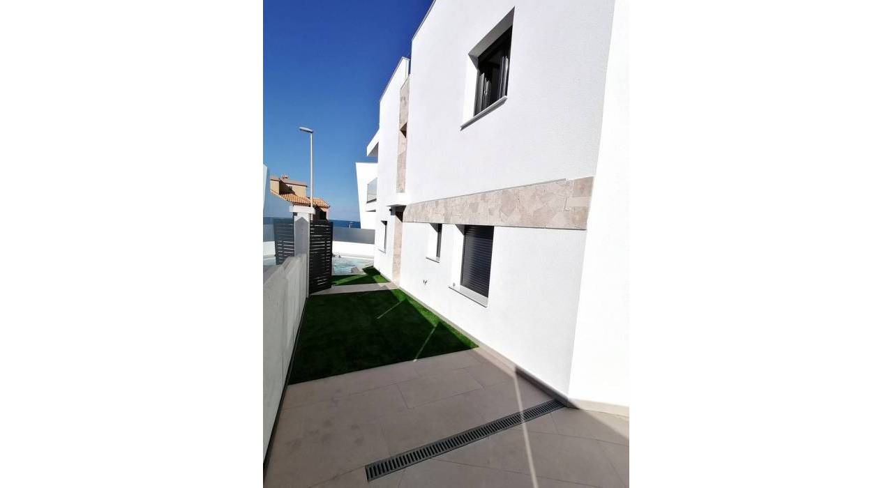 Новостройка - Вилла - Torrevieja - Torreblanca