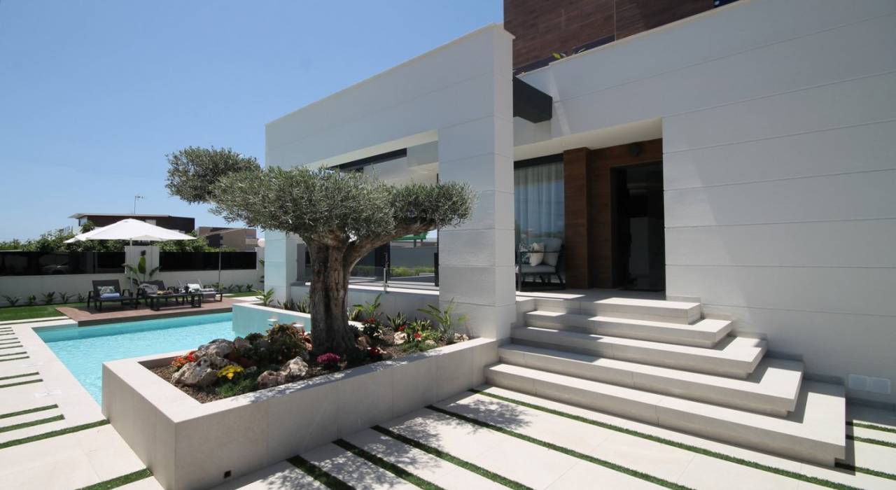 Nueva construcción  - Villa - Torrevieja - El Chaparral