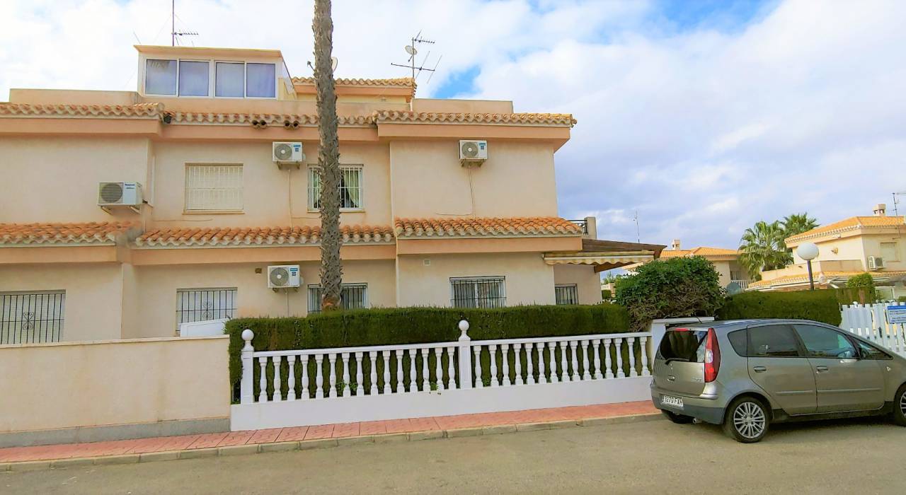 Sala - Chalet - Orihuela Costa - Playa Flamenca