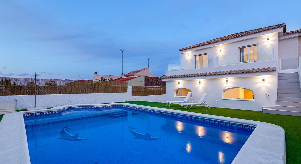 Sala - Villa - Torrevieja - Los Balcones