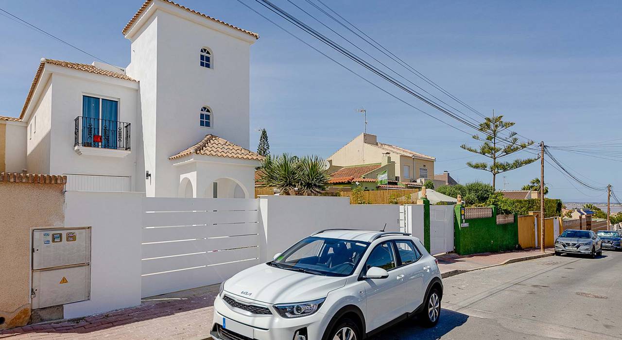 Sala - Villa - Torrevieja - Los Balcones