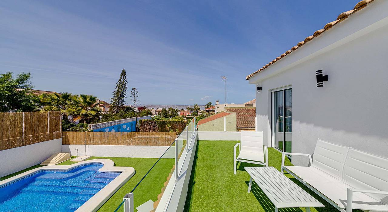 Sala - Villa - Torrevieja - Los Balcones