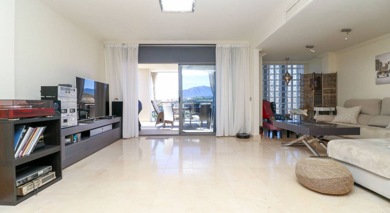 Sale - Apartment/Flat - Benahavis