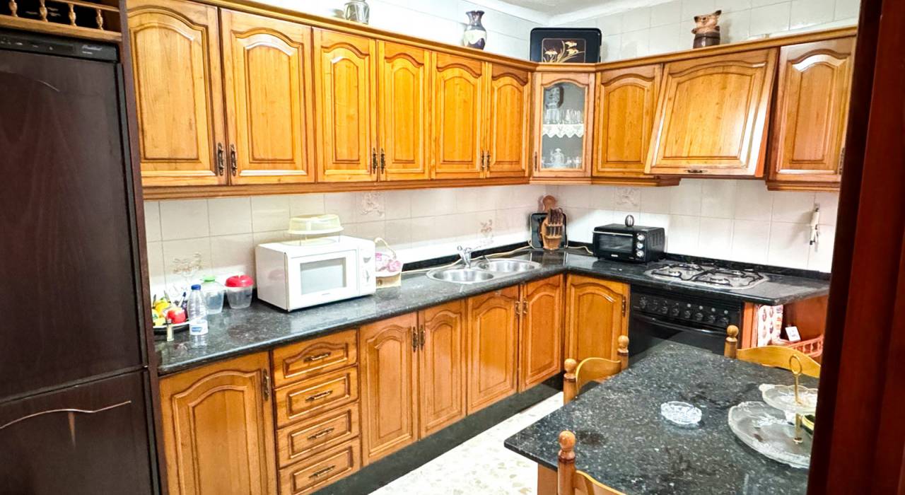 Sale - Apartment/Flat - Estepona