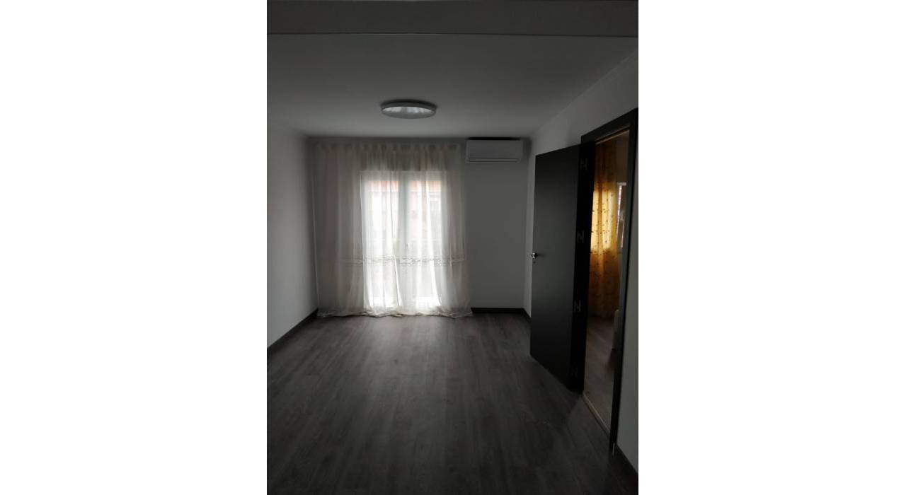 Sale - Apartment / flat - Valencia - Benicalap