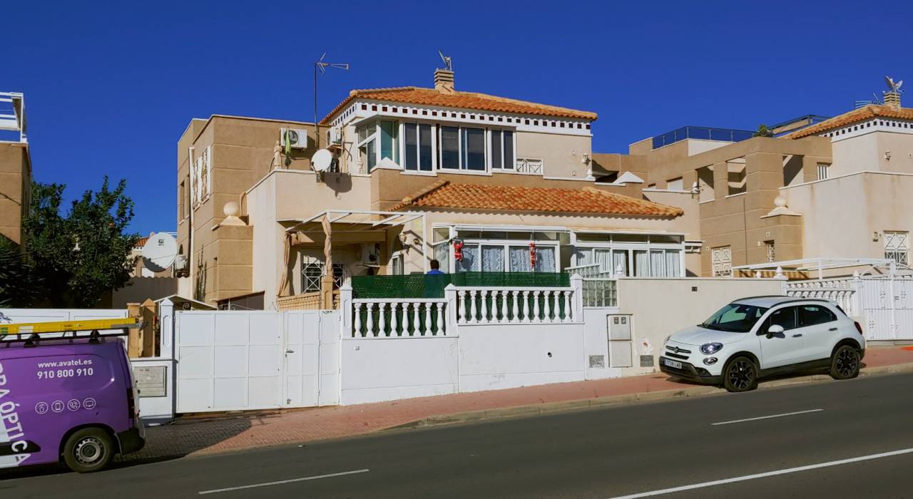 Sale - Chalet - Torrevieja - Torreblanca