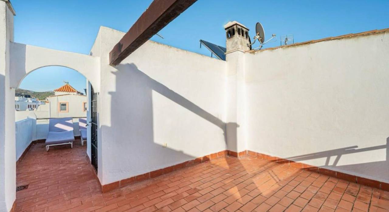 Sale - Townhouse - Estepona