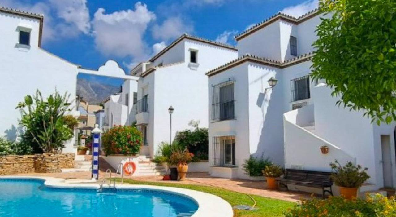 Sale - Townhouse - Marbella