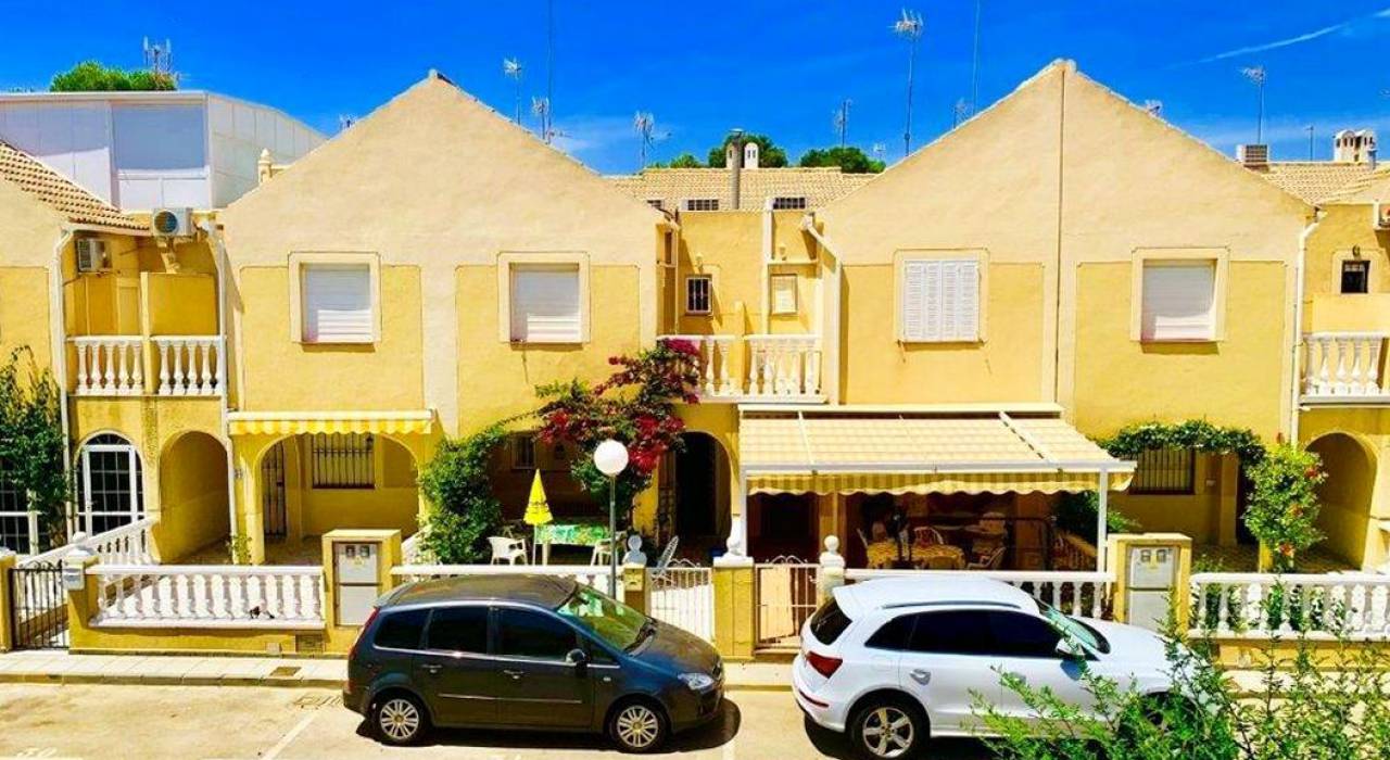 Sale - Townhouse - Orihuela Costa