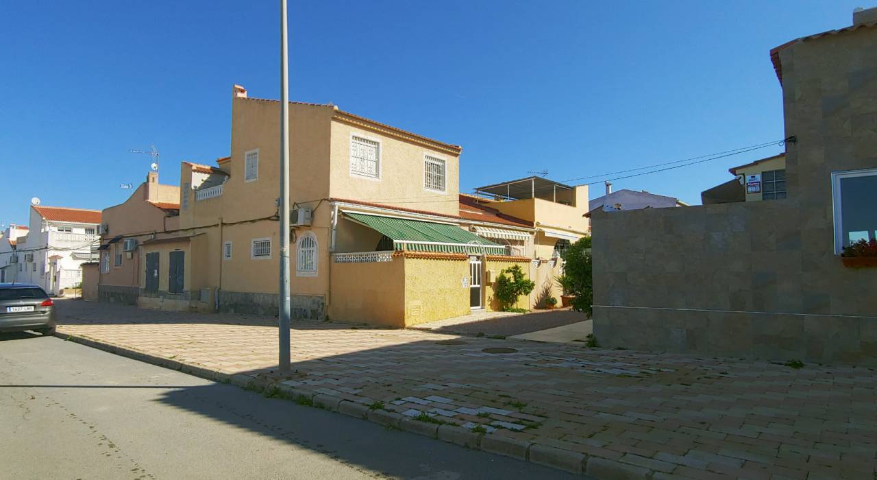Sale - Townhouse - Torrevieja - El Chaparral