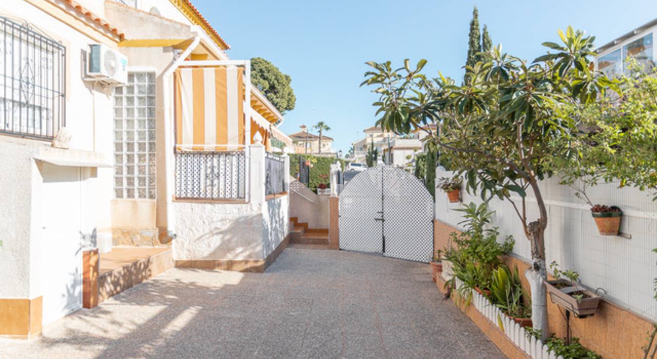 Sale - Townhouse - Torrevieja - Lomas del Mar