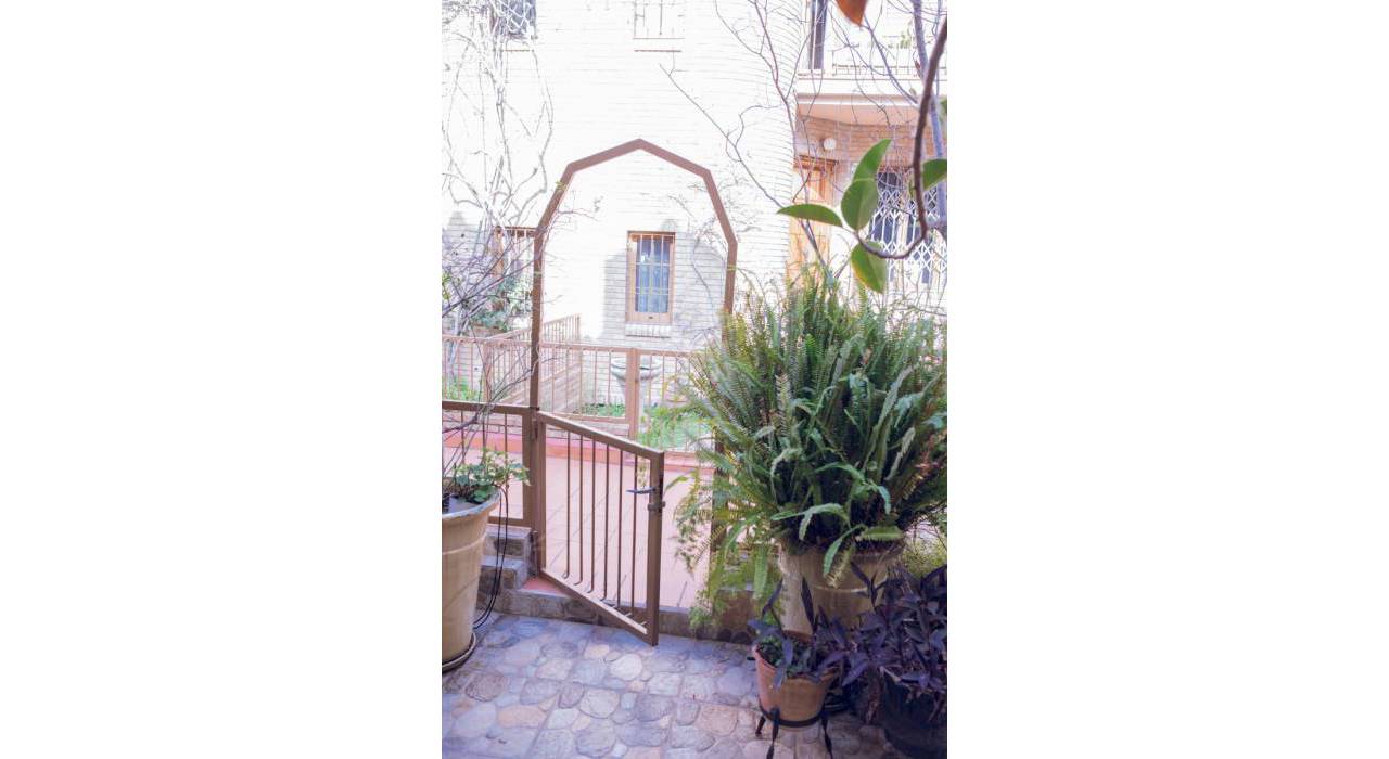 Sale - Townhouse - Valencia -  Benimaclet