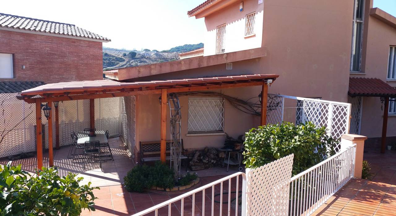 Sale - Villa - Barcelona  - Alella