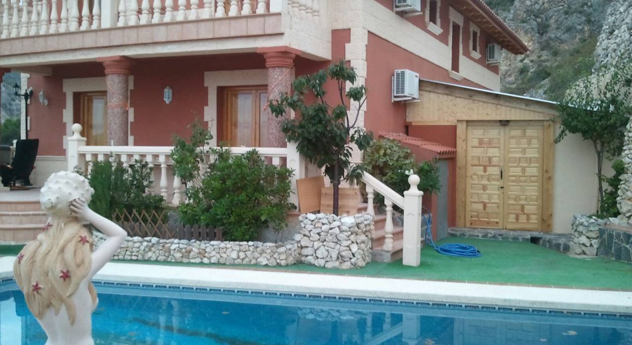 Sale - Villa - Guardamar del Segura