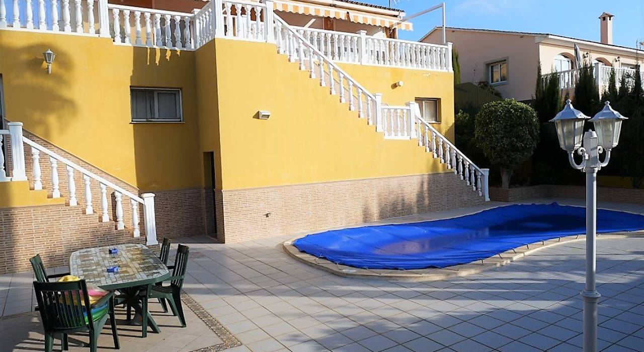 Sale - Villa - La Nucia