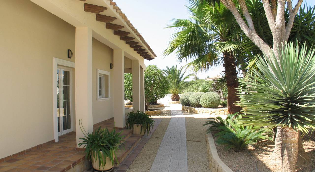 Sale - Villa - La Nucia