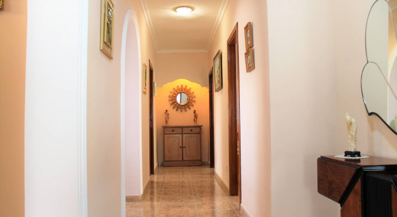 Sale - Villa - La Nucia