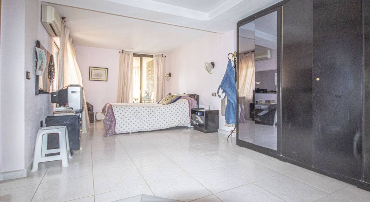 Sale - Villa - La Nucia