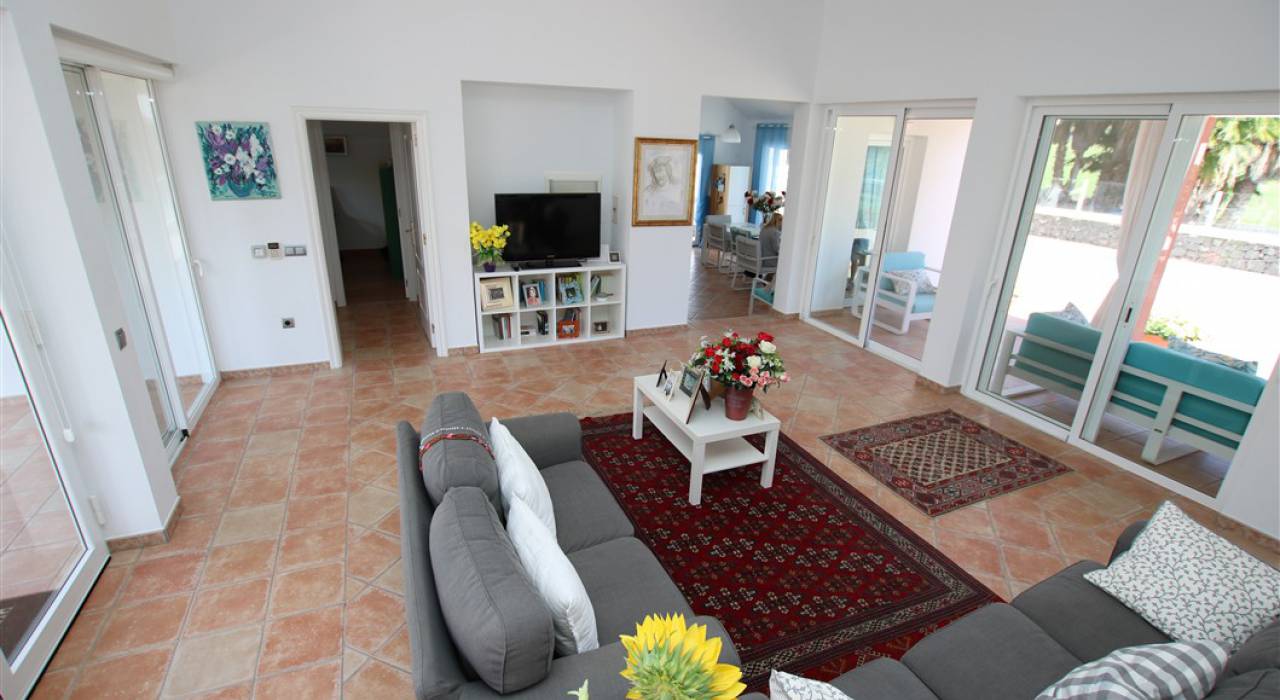 Sale - Villa - Tenerife - La Caleta