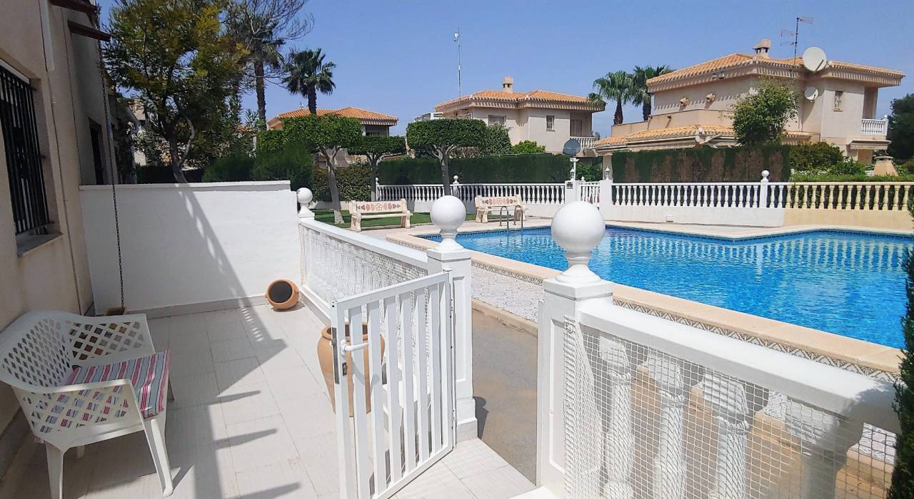 Salg - Chalet - Orihuela Costa - Playa Flamenca