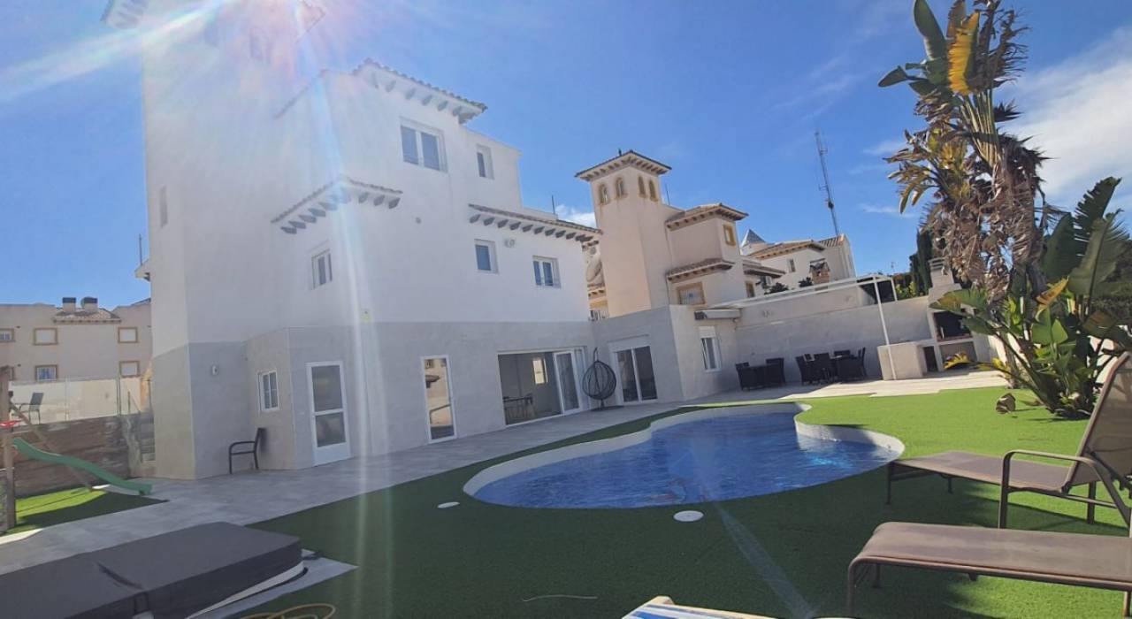 Salg - Villa - Orihuela Costa - Cabo Roig