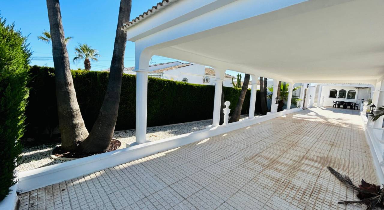 Venta - Chalet - Torrevieja - San Luis