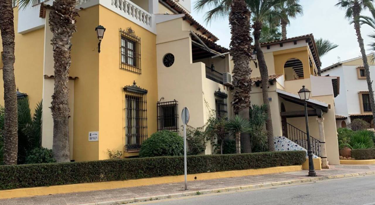 Venta - Propiedad comercial  - Torrevieja