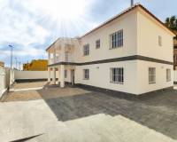 Venta - Villa - Torrevieja - La Rosaleda