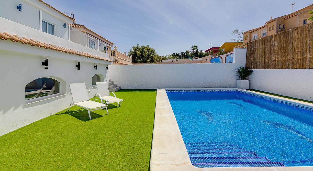 Venta - Villa - Torrevieja - Los Balcones